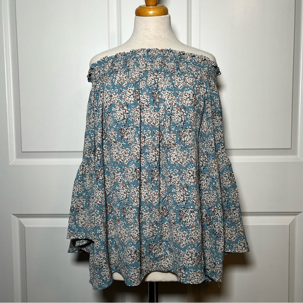 Listicle Boho Blue White Floral Off The Shoulder Top